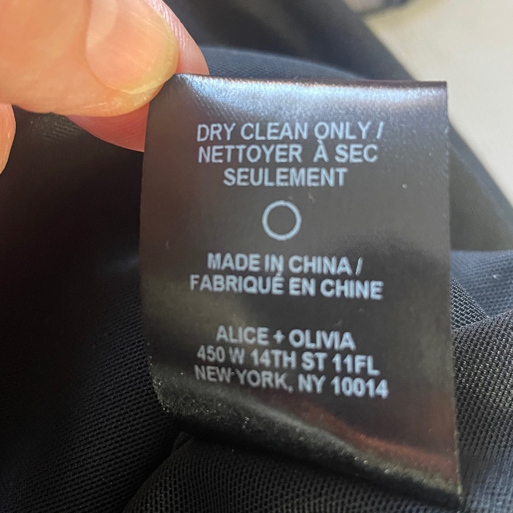 Alice + Olivia Women's Black One-Shoulder Cutout Cocktail Dress Size 0 $250 - Picture 10 of 10